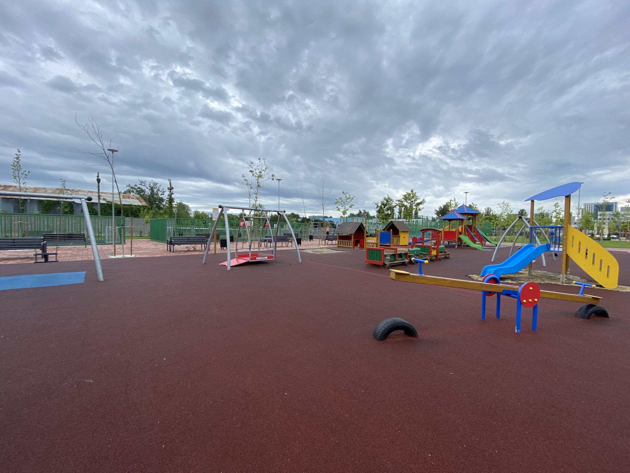 Photo of a public playground in Bucharest